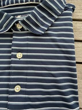 Vineyard Vines Navy and White Striped Polo Men’s Polo XL